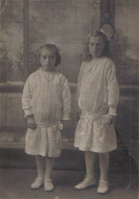 Jessie and Gerty Reeve