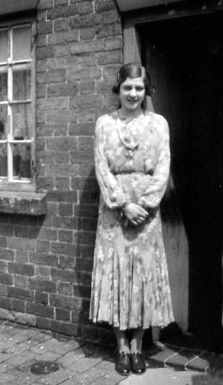 Nancy Gilbourne, Brinsley, 1936