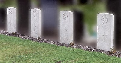 Graves of Sgt G H Barr, Sgt R M Dickie, F/Sgt F L Frank, F/Officer J W Tucker.
